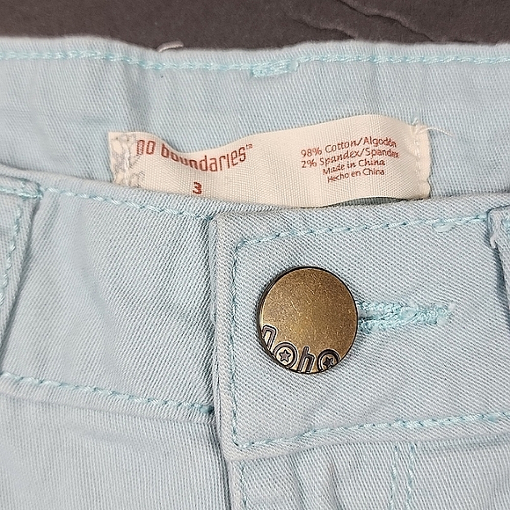 Women's No Boundaries Shorts Size 3 - Picture 3 of 5